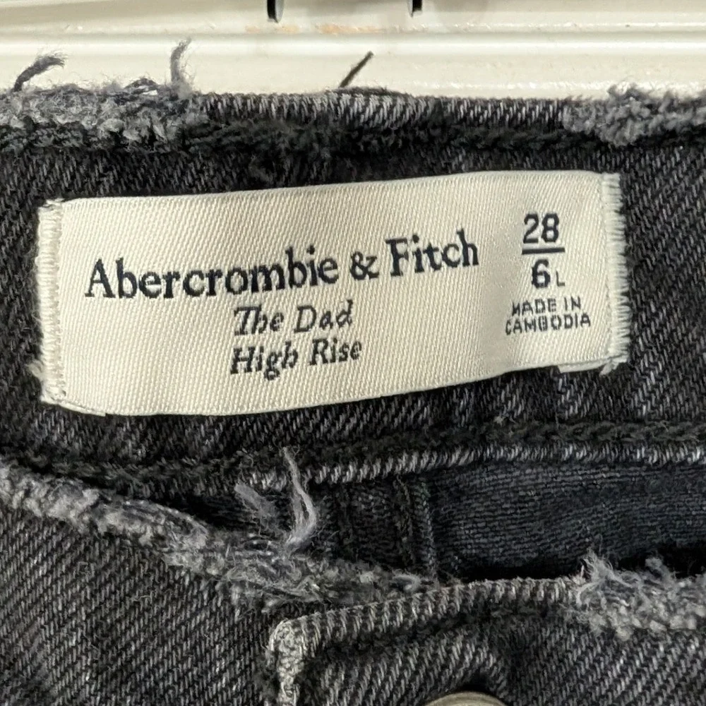 Abercrombie & Fitch The Dad High Rise Ripped‎ Distressed Black Wash Jeans 28/6L